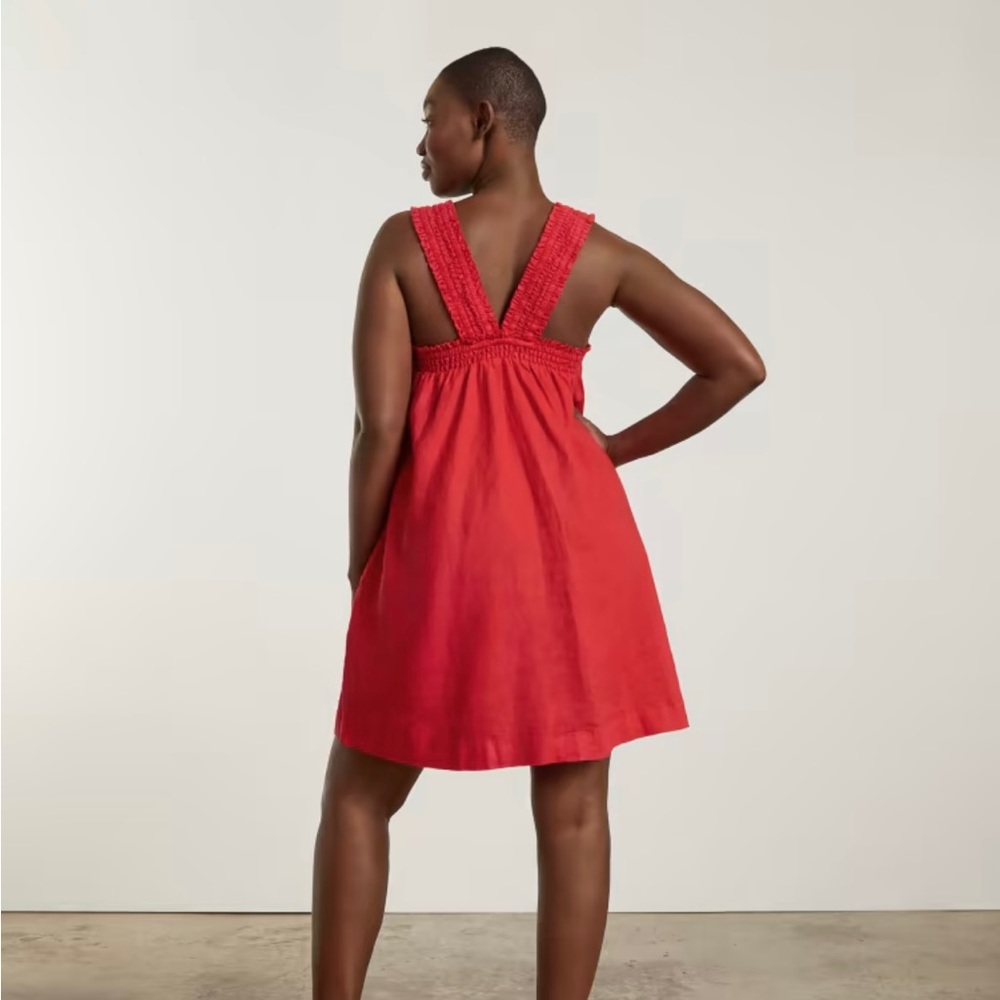 NWT Everlane smocked linen dress in gogi berry